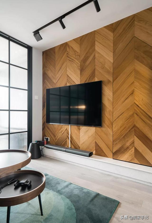 玄关|40㎡你觉得小她却改成2室1厅外加1个衣帽间，全屋复古高级晒晒