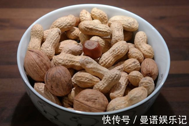 维生素e|花生是“长寿果”还是“催命符”？医生提醒：这类人建议少碰花生