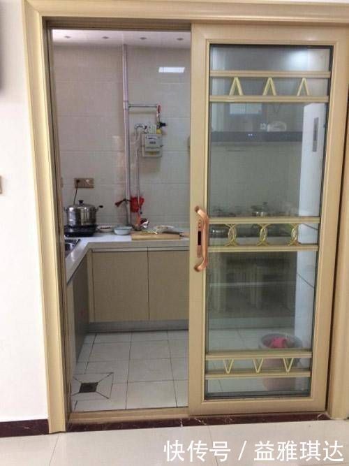 阳台上|硬装结束,头一次见入户鞋柜这样装,太漂亮,客厅柜子也很美