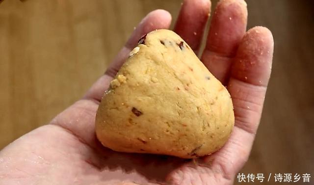 好吃|深秋,此菜要多吃,8毛钱一斤,锅中一蒸,香甜软糯,好吃又顶饱