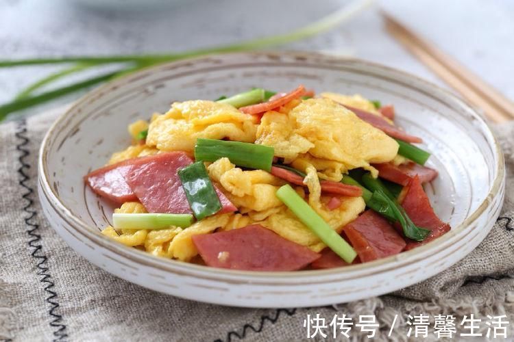 火腿炒鸡蛋|鸡蛋和它一起炒, 颜色好看又美味,主要是做法很简单,值得一试