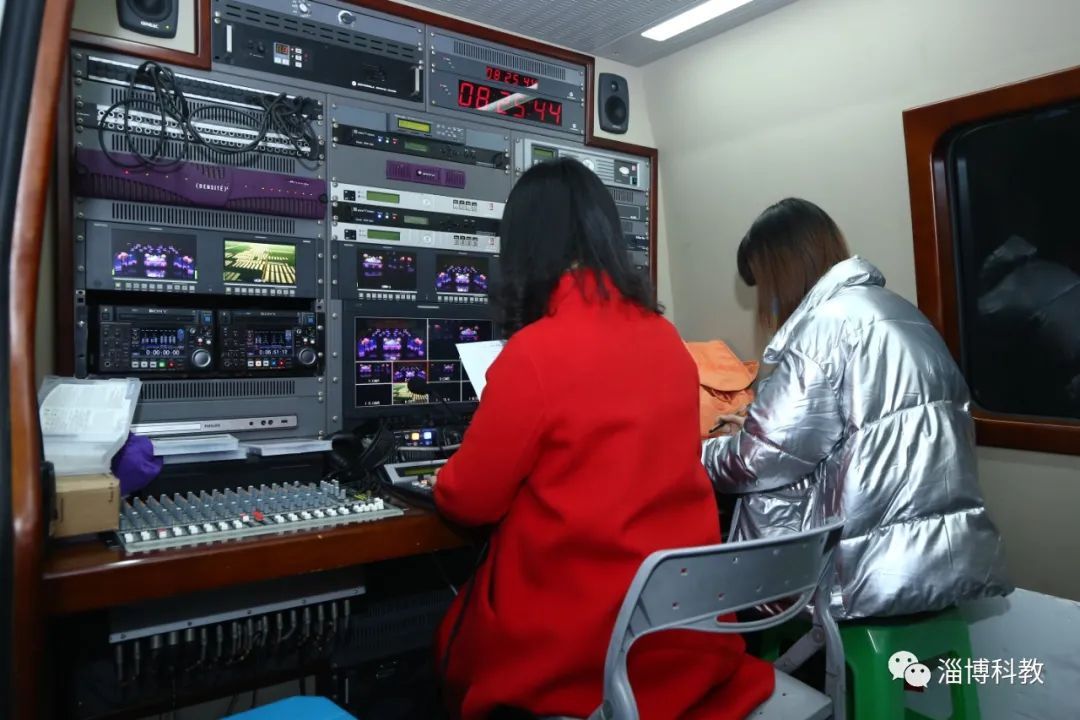 大幕拉開！2022跨年盛典開啟錄制！一起為孩子們加油！