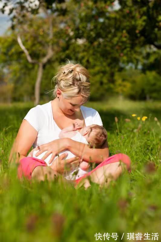 宝妈|宝宝打嗝不止怎么办?这4个小妙招,你肯定用得上!