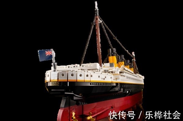 乐高积木|史上最长套装!乐高正式发布10294泰坦尼克号!9090颗粒售价5499元!