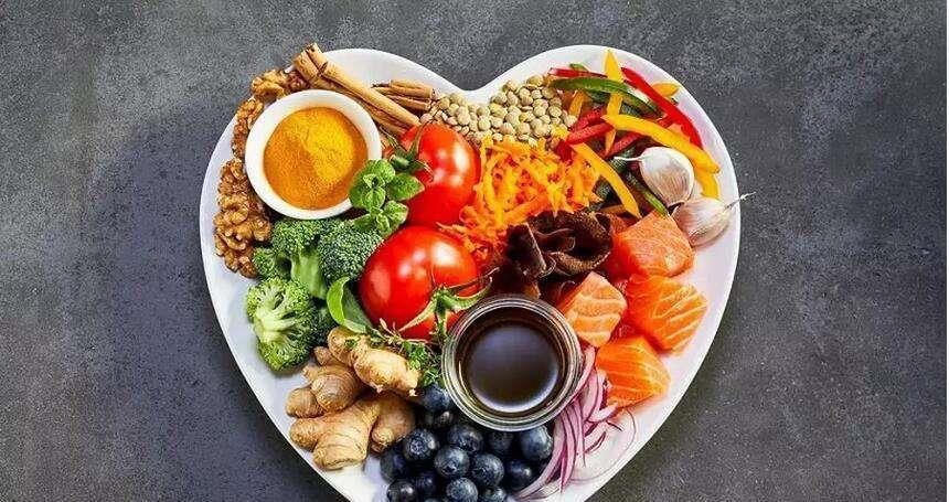 高血压患者,除了盐,这种水果也要少吃,以免血压控制不好