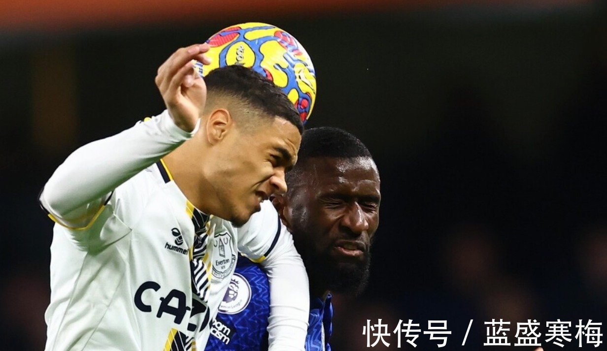 詹姆斯|1-1！英超争冠热门搞砸了，主场丢掉关键2分，曼城隔空收获好消息！