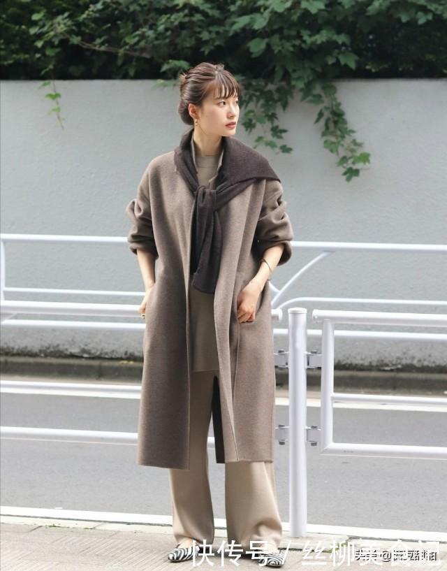 “大衣+微喇裤”也太好穿了!特别是小个子女生,上身增高又显瘦