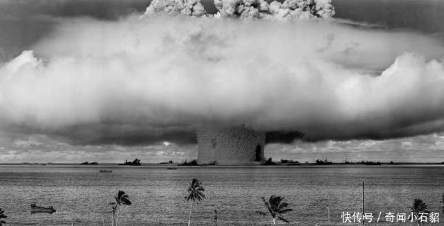 巴尔 科考船队员冒死记录:首颗氢弹爆炸,巨大橙色火球升起,17次巨响