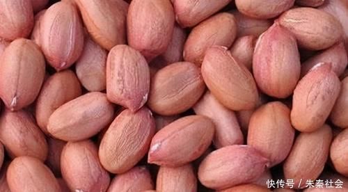 食物|人到中年想长寿，要坚持吃3种食物，营养丰富，增强体质！