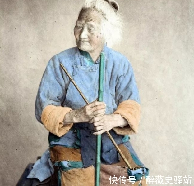 被绑|晚清罕见彩色老照片:犯人被绑在一起,贵妇体验特色交通工具