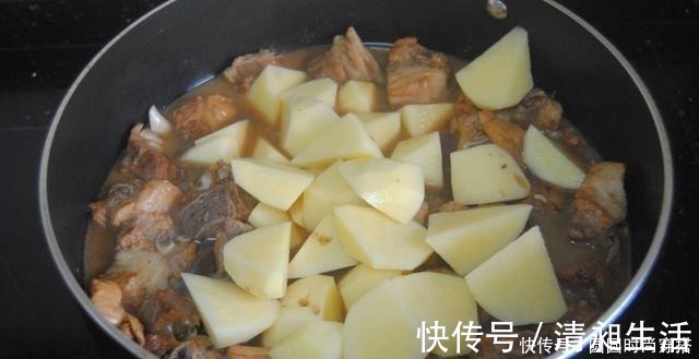气色|隐藏在我们身边的“碱性食物”原来是它，女性常吃，头发黑气色好
