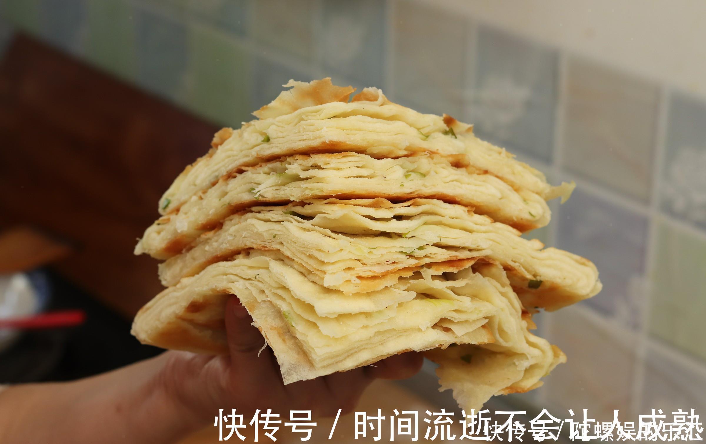 干面粉|烙饼的正确做法,掌握好诀窍,外酥里软层次分明,我家一周做3次