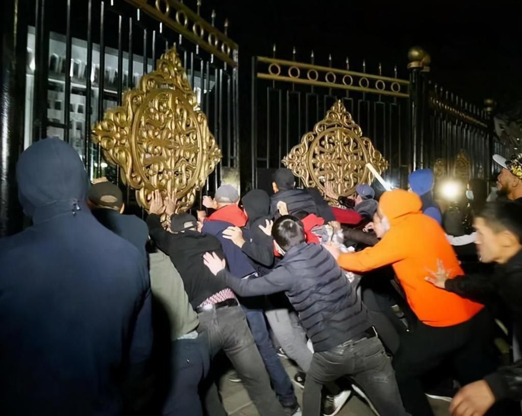 扎帕罗夫|吉尔吉斯斯坦政变后，新任领袖首度就中吉关系表态，传递良好信号