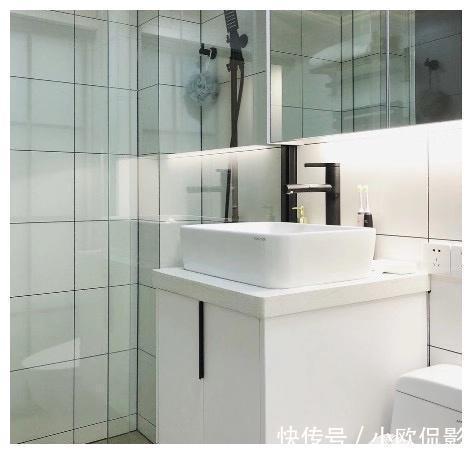 极简白|小姐姐爆改64平老房子，用最简约的黑白，打造最具清新质感的家！