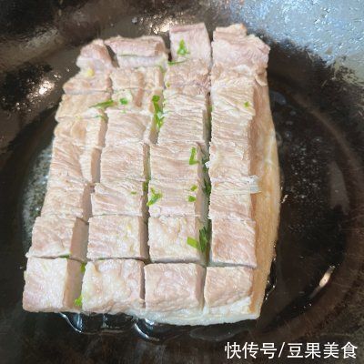 这道红烧五花肉太销魂，同事吃过都找我要菜谱