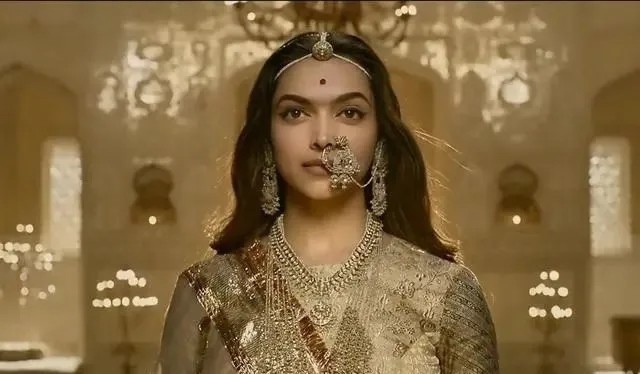 下场|泰姬陵:主人因太受宠,连生14子难产而死,建造者下场悲惨