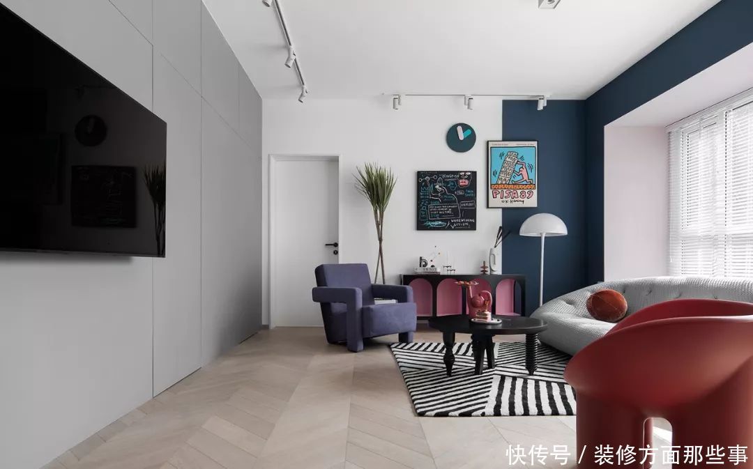 三居|90平个性三居装修,这样的隐形门设计,还是头一次见!