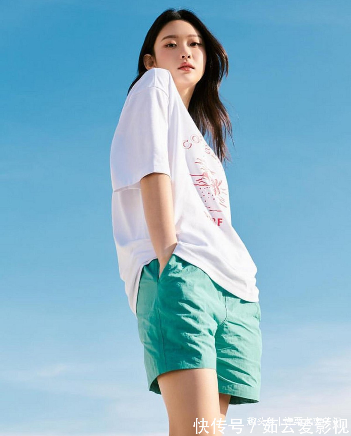 颜色|建议皮肤黄的女性,少穿黑白灰!多穿这5种“颜色”,非常显气质