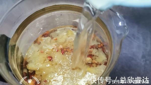 养生壶|妈妈每天用“它”做早餐,60岁年龄40岁容貌,肤白还有弹性!