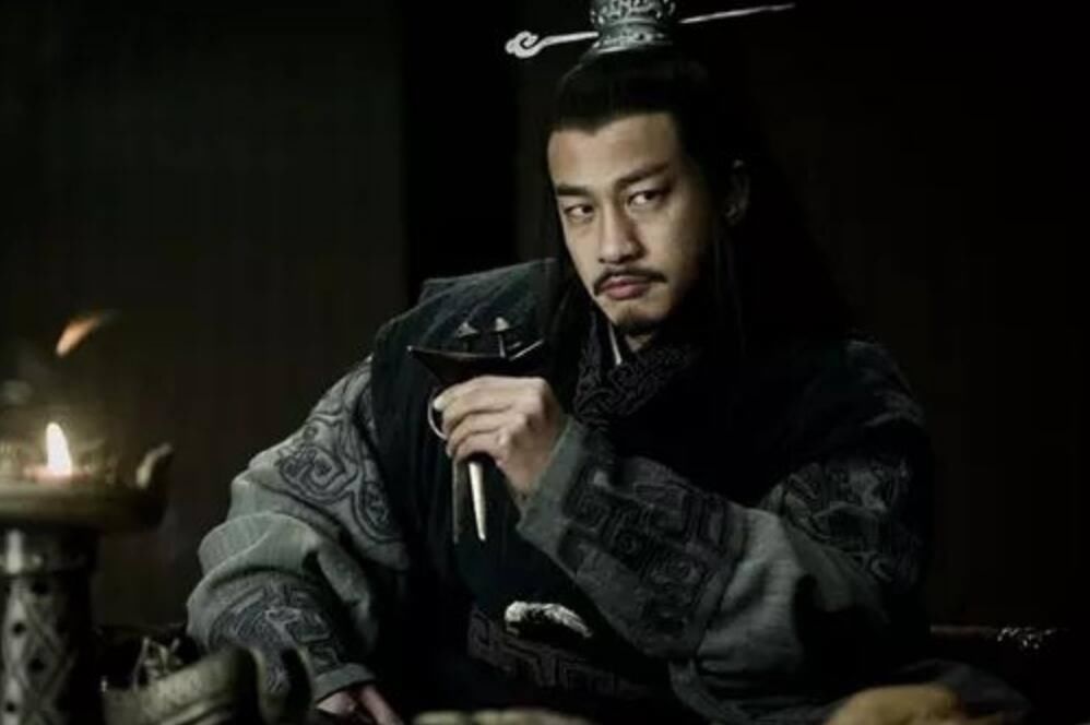 陈平|项羽重用陈平，给他封官、赏赐金银，陈平为什么还去投奔刘邦