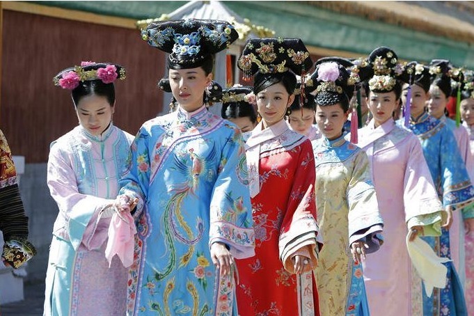 姑侄|姑侄3人进宫,两人当皇后,一人封皇贵妃,却抚育了3位皇帝