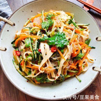 胡萝卜丝|#夏日开胃餐#「凉拌三丝」夏日经典凉菜｜上桌秒光