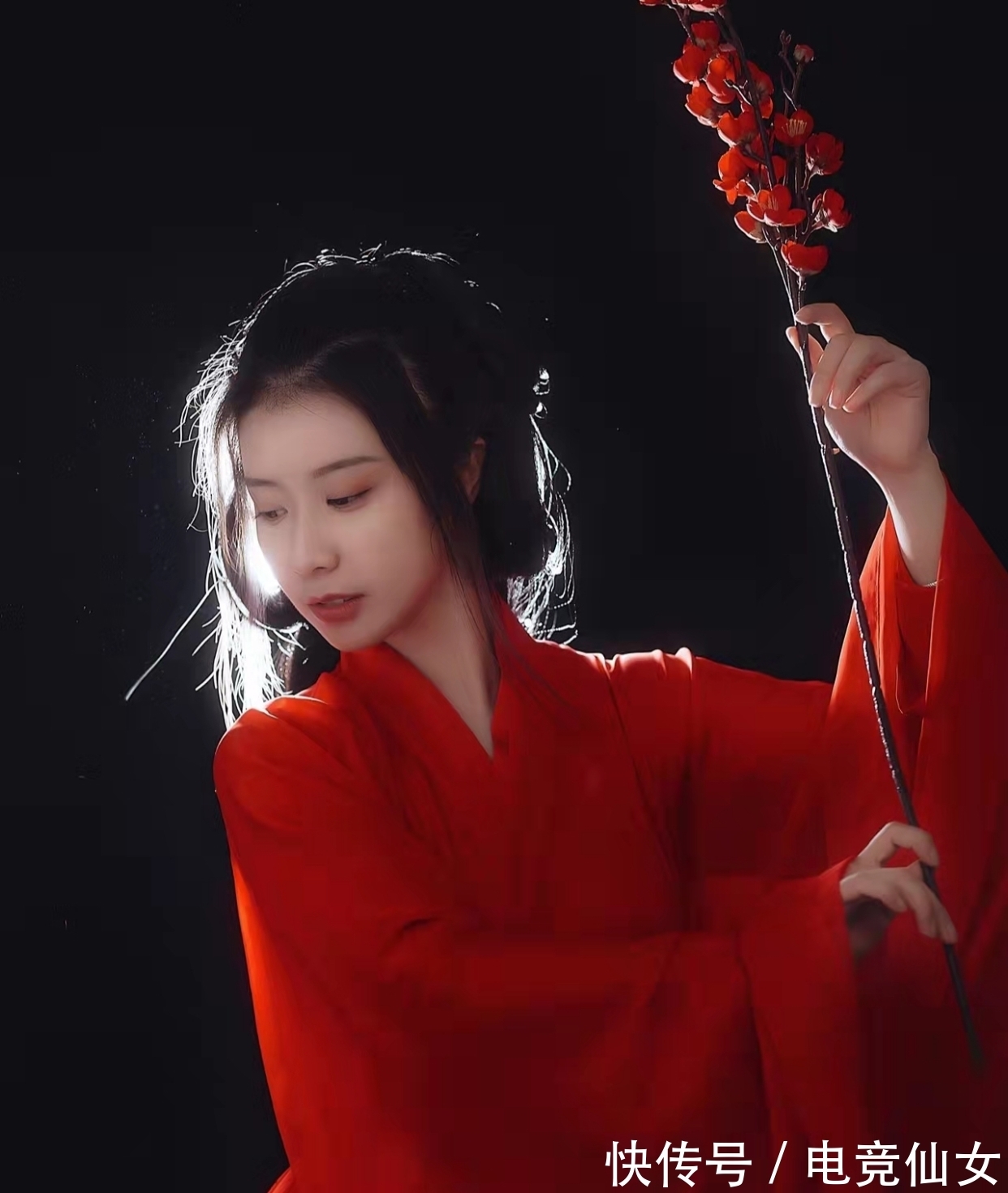 九九吟歌#七言格律诗:九九吟歌时日短,梅花伴梦一枝香