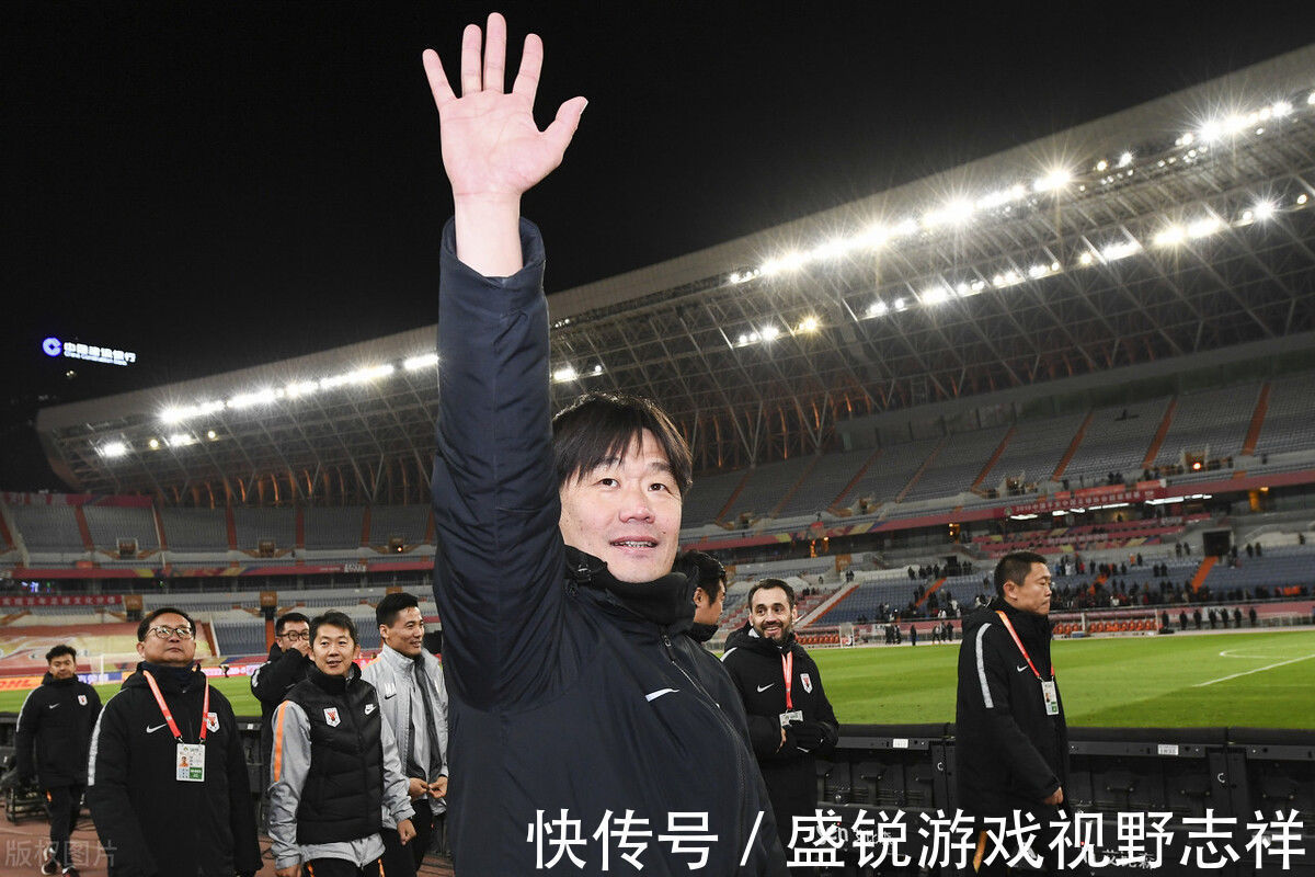教练组|国足史上最强?李霄鹏国足教练组豪华阵容出炉!郑智领衔6大名宿