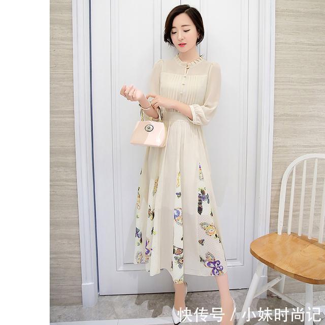 印花|唯美雪纺连衣裙,配上一双高跟凉鞋,今夏,尽显青春潮流范