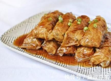 酸菜|美食精选：荷兰豆炒五花肉，酸菜炒猪肚，鲜肉腐皮卷，瘦肉焖子的做法