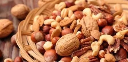 女人|女人要善待自己,多吃6种“零嘴”,补充雌激素,调节身体还美容