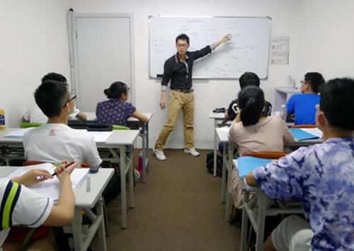 而轩轩则|资深教师直言：宁可孩子成绩班级倒数也不去补课，家长值得深思