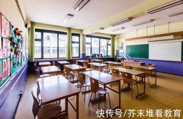 课后服务|上海某民办学校课后服务开展学科类收费补习？校方已叫停智慧社团