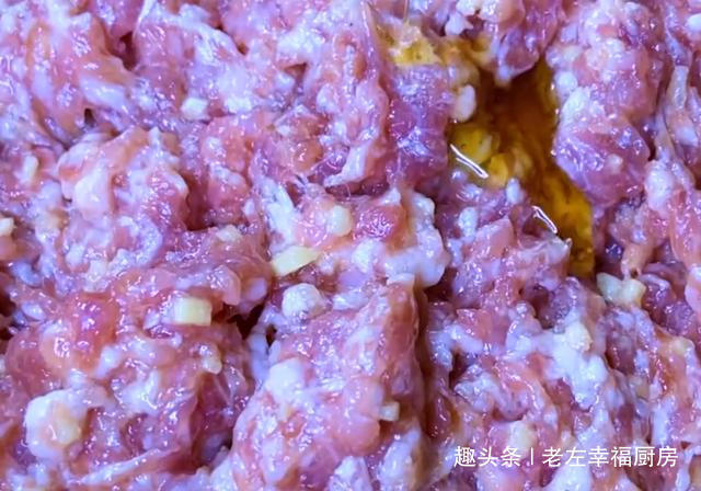 饭店不外传的饺子馅配方，肉馅鲜香无腥味，学会了回家露一手
