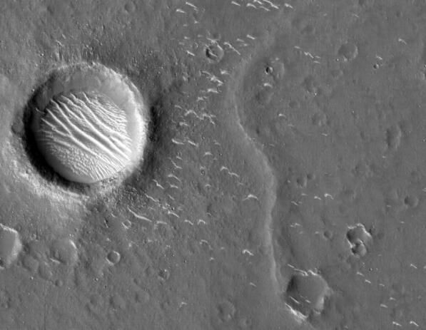 火星 5月15日，中国壮举吸引世界眼球，外媒：或与美国飞行器连接