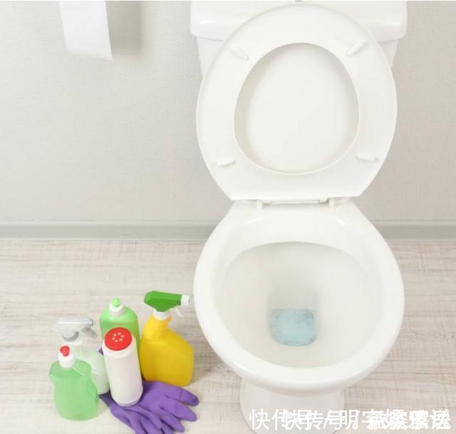 木门|卫生间最不适合安装这种门,可太多人还是选择,入住后才知道后悔