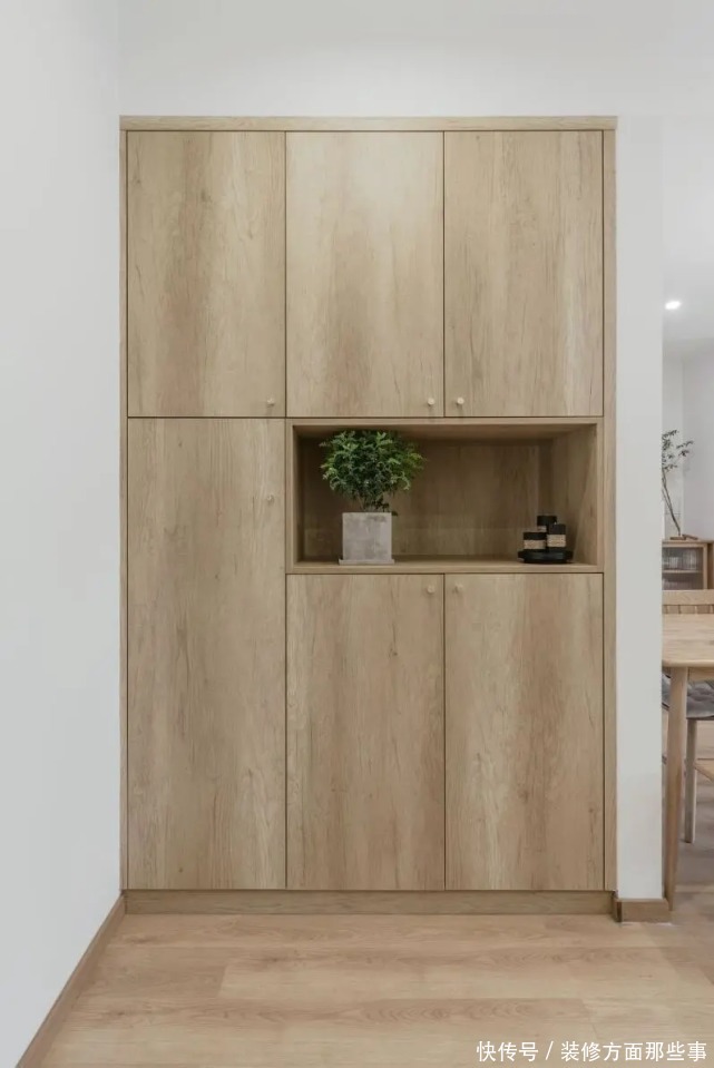 四分离|80㎡小两房装修,阳台设计榻榻米,2.5㎡卫生间实现四分离