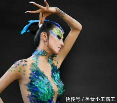 生活|20年来没剪过指甲，私人问题需要别人伺候她过着慈禧般的生活