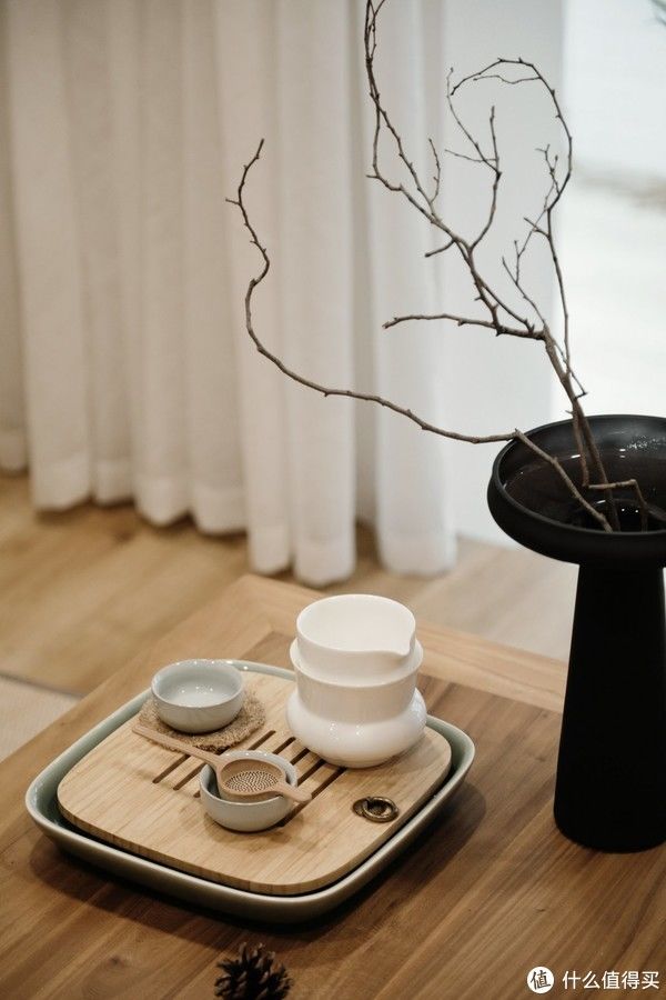 沙发|客厅没有沙发，去掉了“会客功能”，这套95㎡的家，住起来太爽了