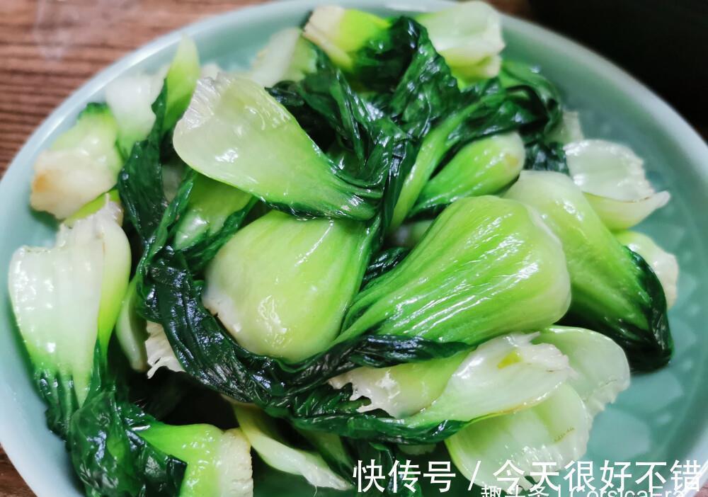 广东人|广东人教我炒青菜，牢记3个小技巧，青菜翠绿不出水，比饭店好吃