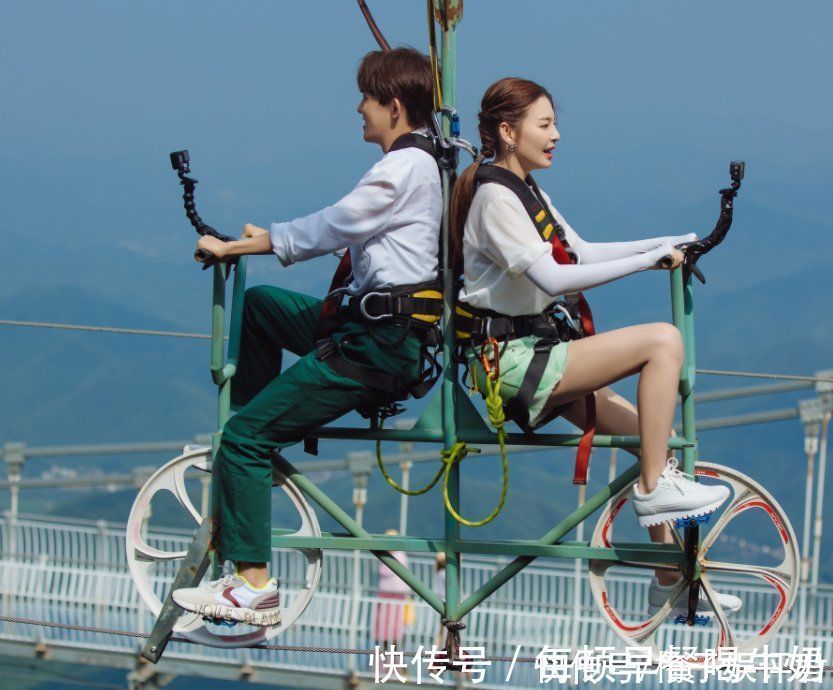 张雨绮退出《女恋4》，节目组发博官宣，用词却成了话题导火线