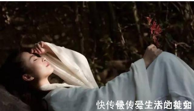 湘灵&白居易婚后思念初恋,深夜失眠,写下这首情诗,前两句就让人沉思