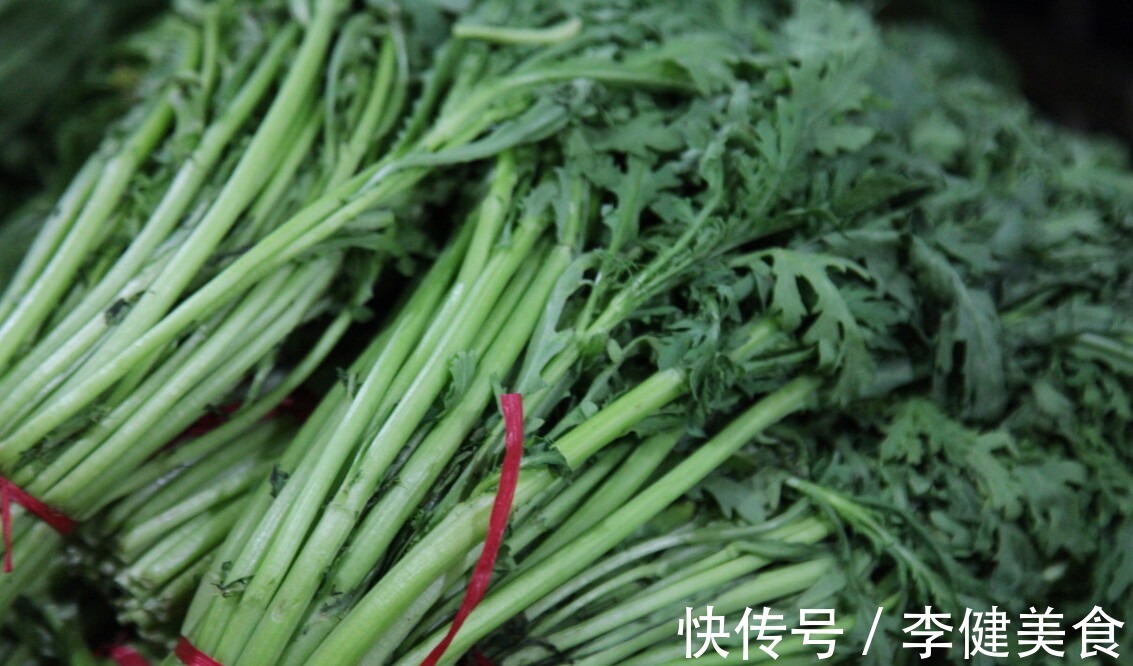 皇帝|夏天多吃皇帝菜，祛暑增食欲，3块钱买一把，简单炒一炒，香得很