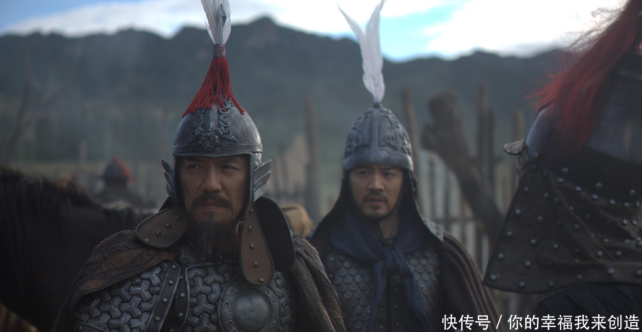 朱元璋|朱元璋摔倒在地,百官都装着没看见,只有一人去搀扶,结果被杀!