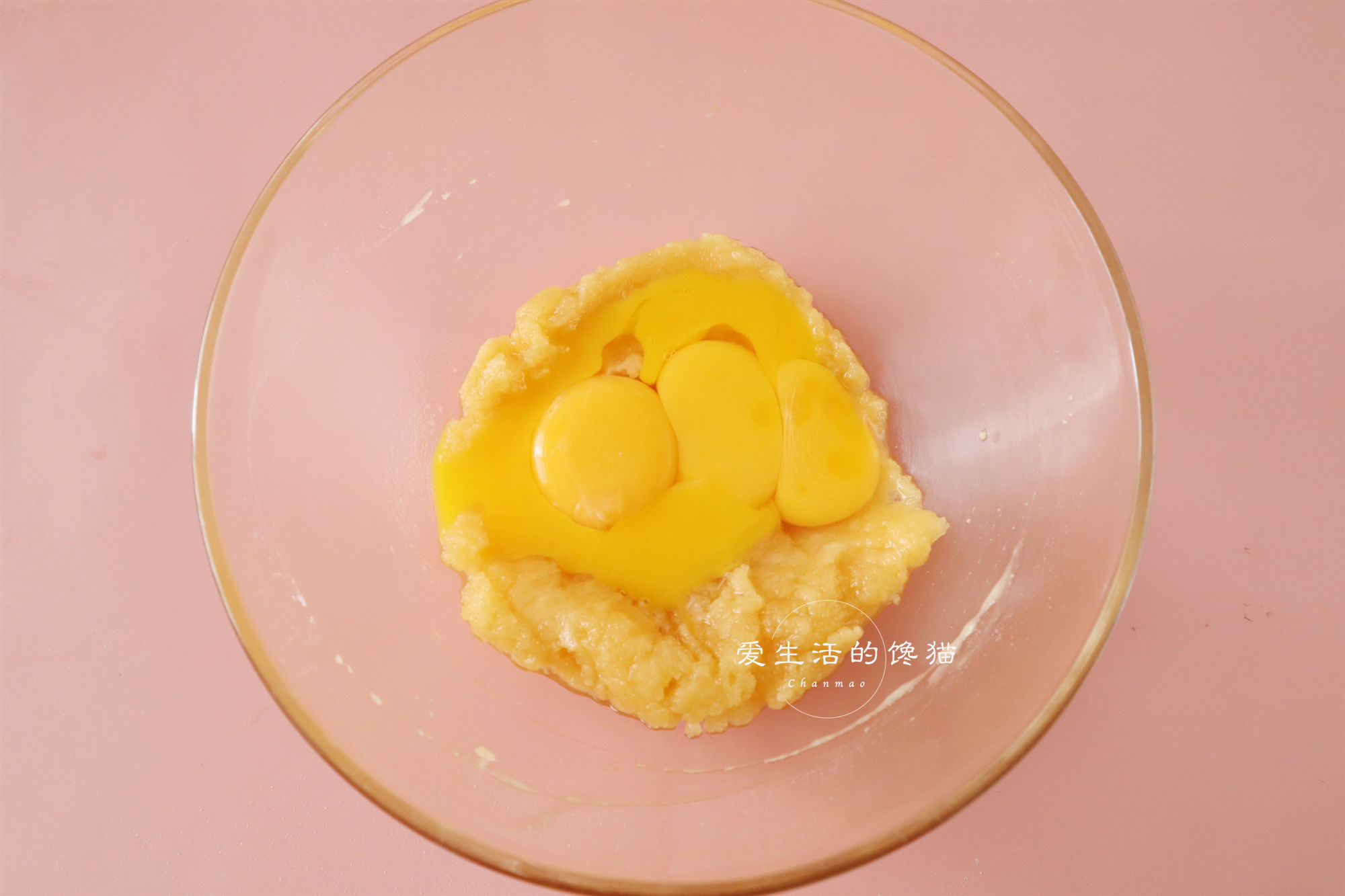 开裂|零失败的快手纸杯蛋糕，不开裂，不回缩，小白一次成功，快收藏！