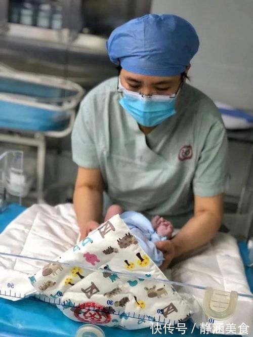 发型|产房“撒狗粮”,在待产室为孩他妈辫个漂亮发型,共同迎接宝宝