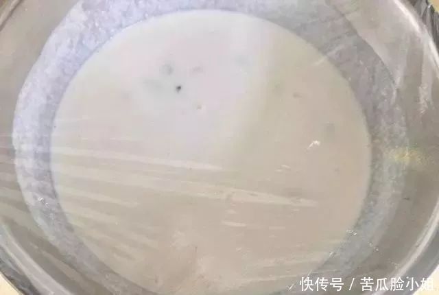 一盒牛奶一碗米,六克酵母四勺糖,在家制作儿时最爱的美食蒸米糕