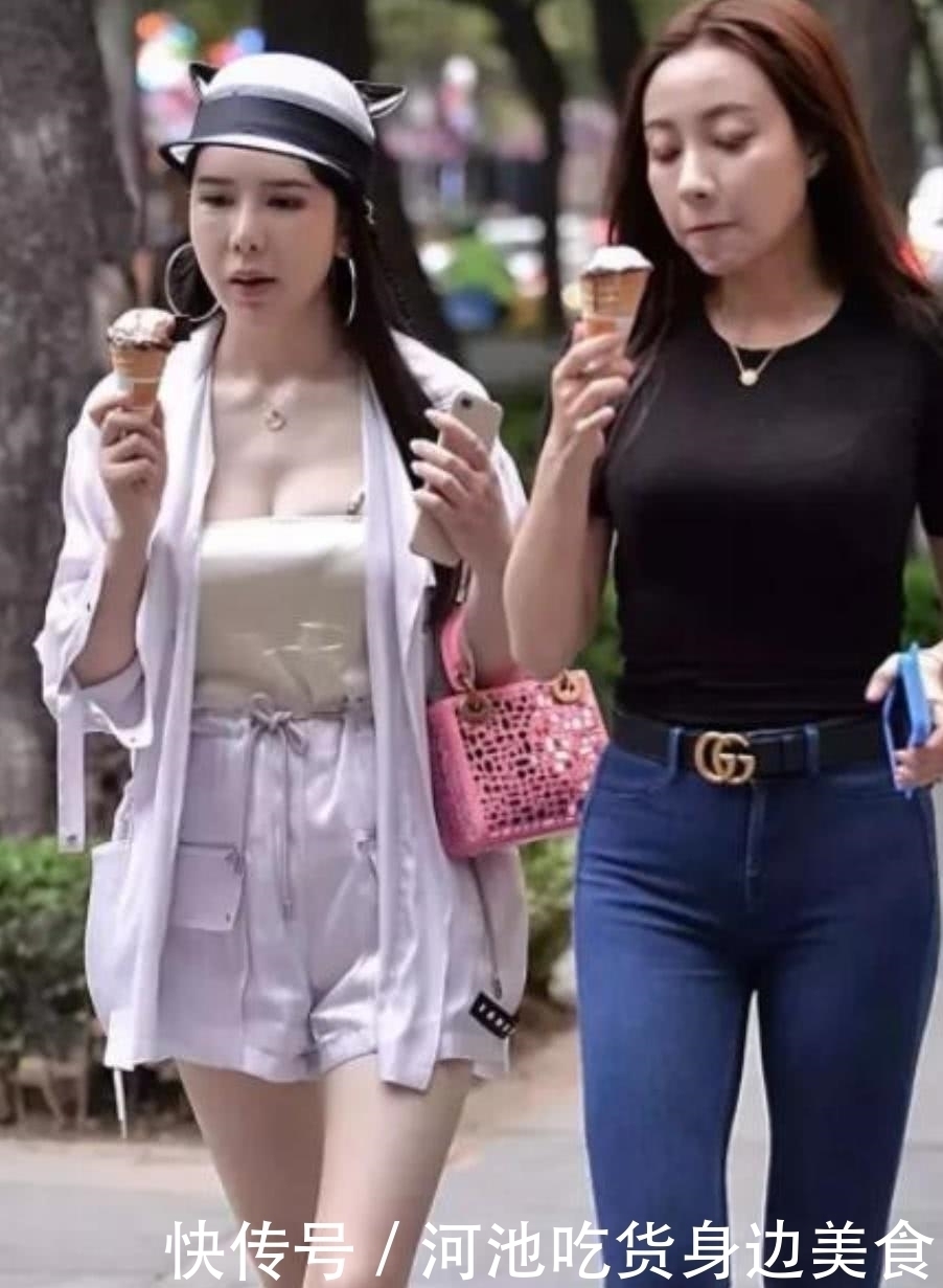 时尚穿搭紧身牛仔裤是你显高显瘦的第一选择