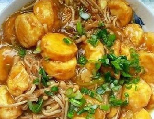 美食精选:腰果炒豆腐,金针菇日本豆腐煲,香辣口水鸡,黑椒牛柳