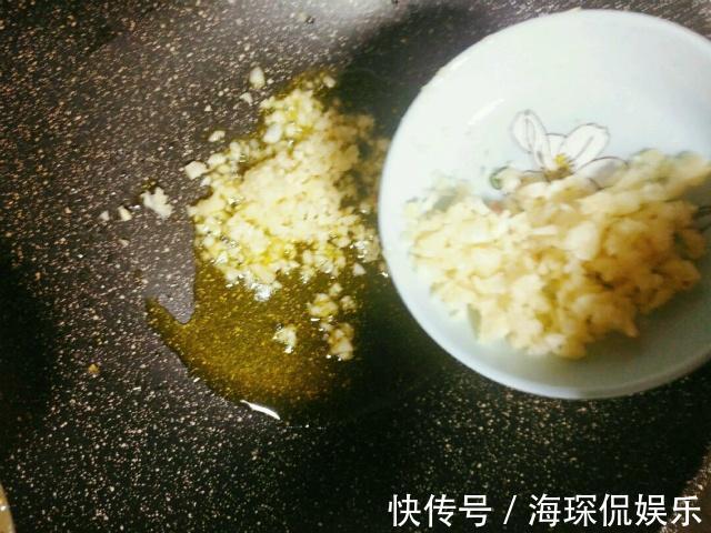 蒜蓉油麦菜|“天然叶酸”被找到,孕妇经常吃,胎儿大脑发育棒,生的宝宝聪明